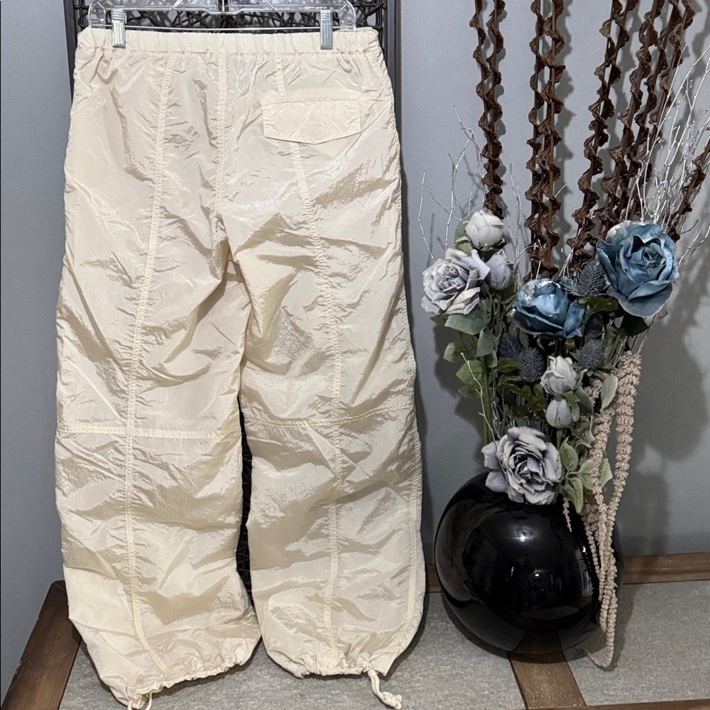 Wild Fable Cream Utility Jogger Pants | Luxe Nylon Athleisure XS (Fits XS–Sm) - Picture 3 of 8